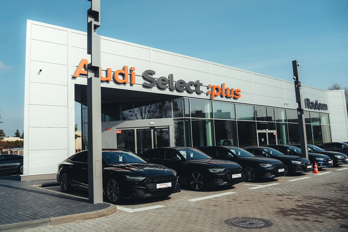 Projekt Audi Select:plus zdjęcie realizacji salon z zewnątrz